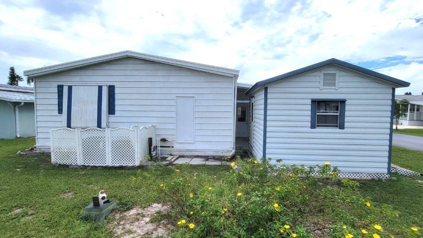 12 Navel Circle a Winter Haven, FL Mobile or Manufactured Home for Sale